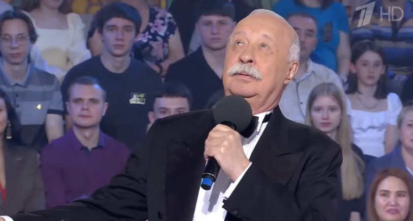 Скандал на «Поле чудес» (16+): Якубович оскорбил участницу и целый народ. Что это было — усталость или неудачная шутка?