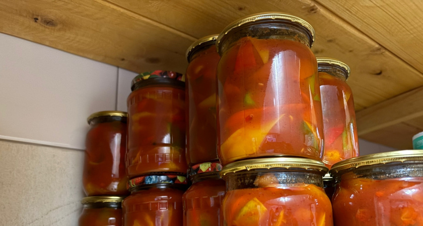 Потратил кучу денег на вентиляцию, а помогло простое решение соседа-дачника. Конденсат в погребе исчез за 1 день