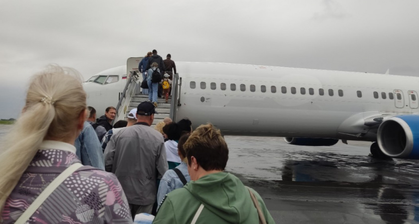 Стюардесса назвала самые неудобные места в самолете - должен знать каждый пассажир