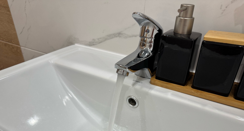 Намесила "кашицу" и протерла смеситель: сияет с первого раза, хоть очки надевай: о едкой химии даже и не вспоминаю