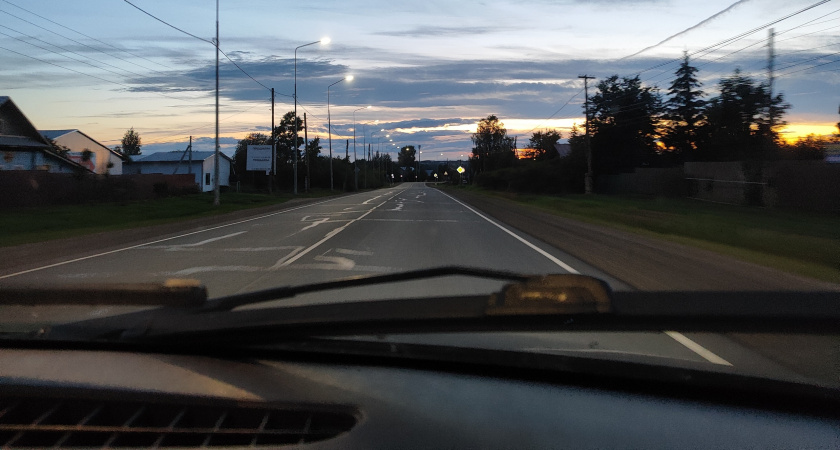 Щетки дворников не обмерзают и полос не оставляют - зимняя хитрость от ушлых водителей: чистят лучше новых