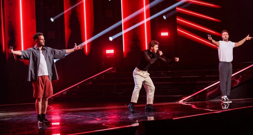 "Выступал с Агутиным, Топурия и Галустяном": чепчанин Дмитрий Бурлаков рассказал о музыкальном пути и участии в проекте "Ярче звезд" (16+)