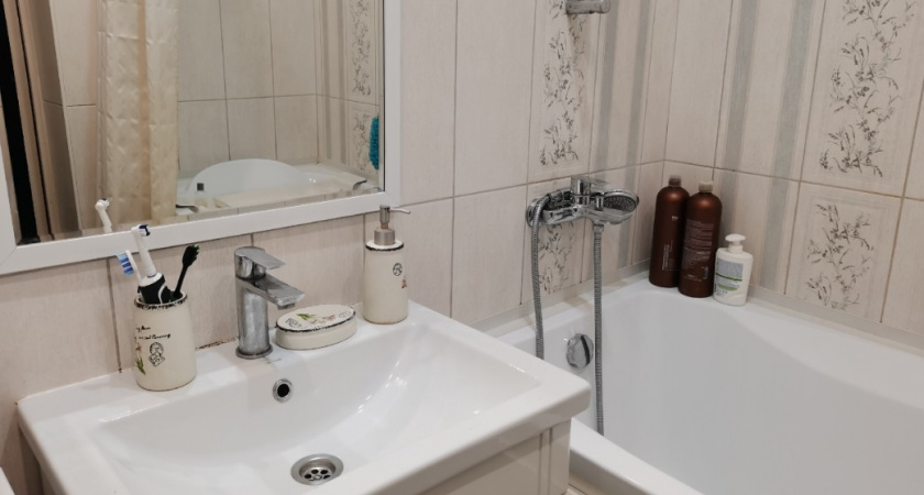 Не волосы и не жир: вот почему в ванной появляются засоры - мудрый сантехник назвал самую неочевидную причину