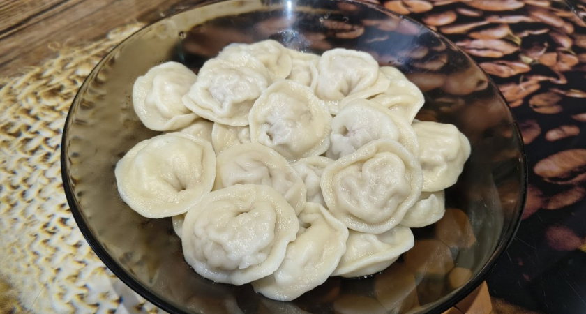 Всю жизнь варила пельмени неправильно - больше не бросаю их в кипяток. Вот как надо