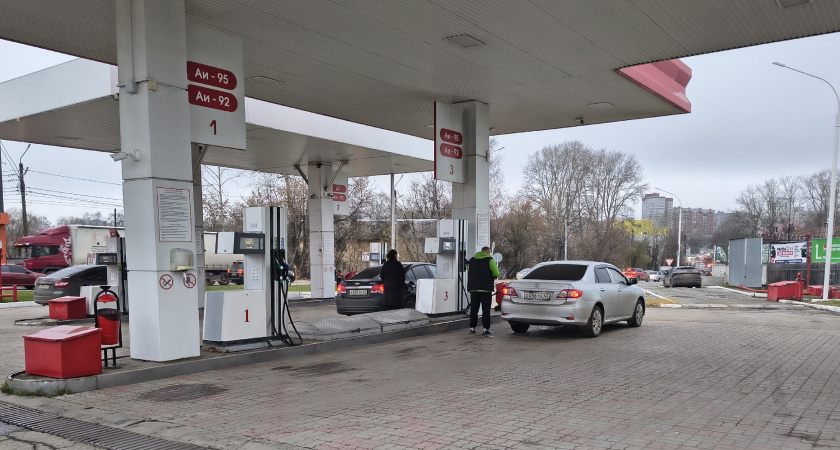 Залил 92-й вместо 95-го: рассказываю, что будет на самом деле с вашим двигателем