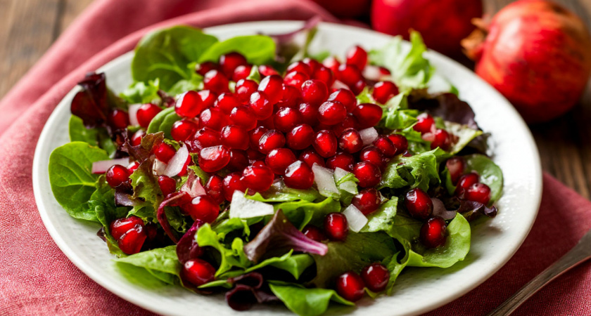 Салат «Огненный галоп» к Новому 2026 году — встретим Красную Лошадь сочным угощением: пригласим в дом счастье