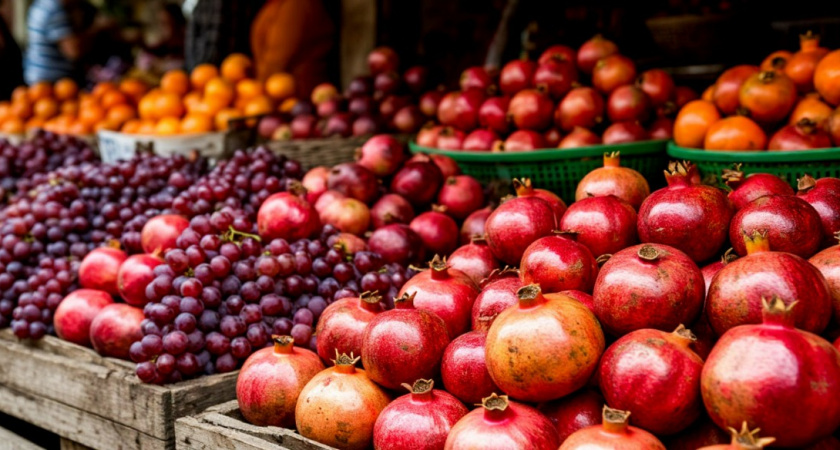 Приехали в Крым в ноябре - и обалдели: такого многообразия фруктов еще не видели. Вот что купили и по какой цене