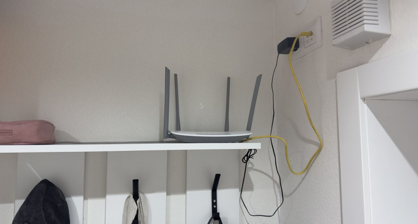 Нужно ли отключать роутер на ночь - запомните раз и на всю жизнь