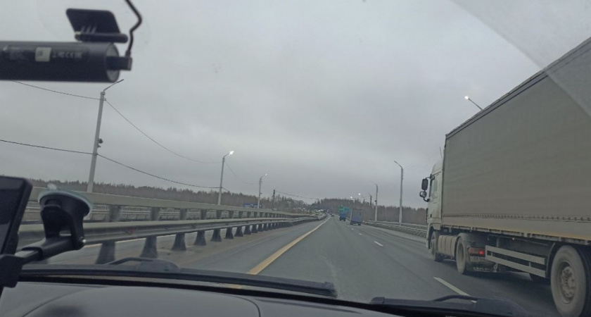 Почему дальнобойщики идут на рискованные и опасные обгоны: водитель фуры раскрыл истину