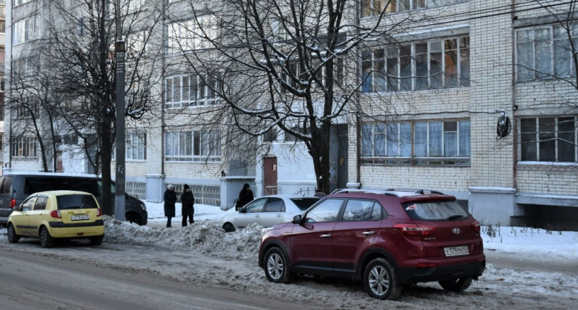 Когда выгодно покупать зимнюю резину на самом деле: директор шинного магазина честно ответил