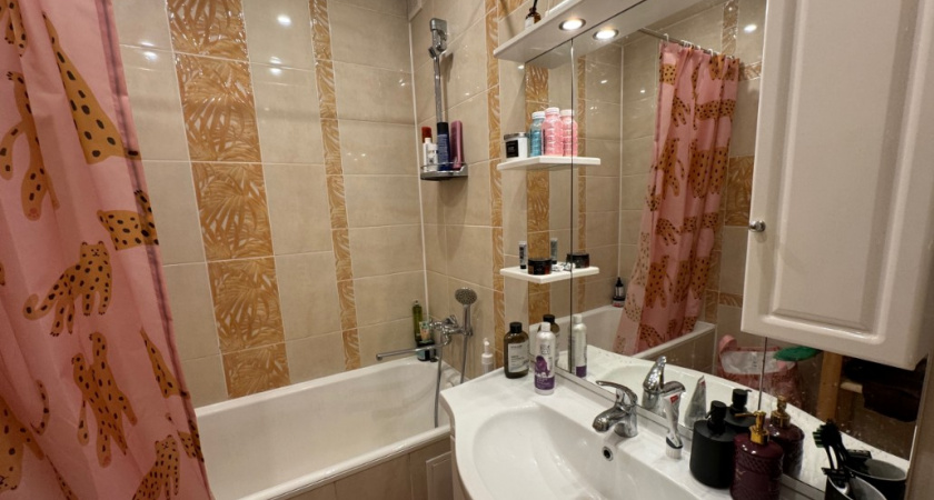 Выкинула шторку из ванной комнаты - нашла достойную альтернативу: ничего не липнет и не пахнет - улетный вариант