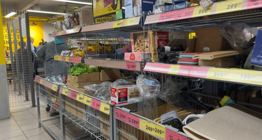 Заглянула в "Чижик" и обомлела - таких скидок еще не видела: есть все - от косметики до обуви 