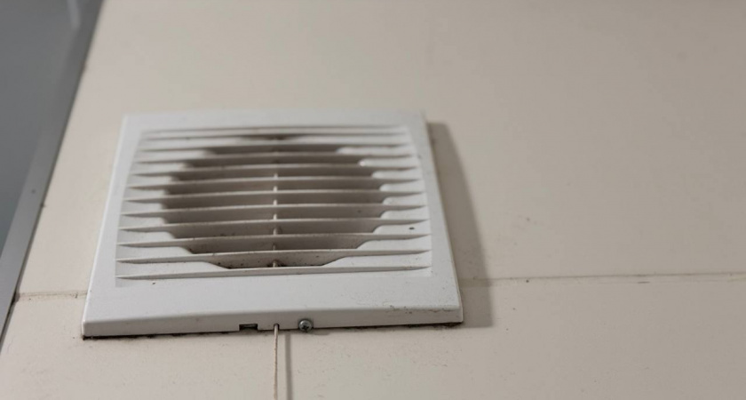 Пыль на решетке вентиляции исчезла за 2 секунды: беру на вооружение простой японский прием