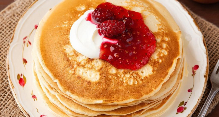 Рецепт, который не подводит: блины получаются ажурные и нежные как летнее облачко