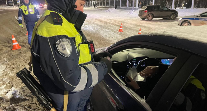 На дорогах Кировской области возобновилась охота на особо опасных водителей