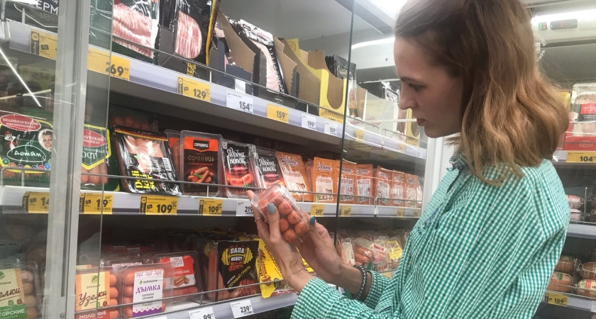 Не смотрите на бренд сосисок: одна буква и звездочка на упаковке сосисок выдают их реальное качество