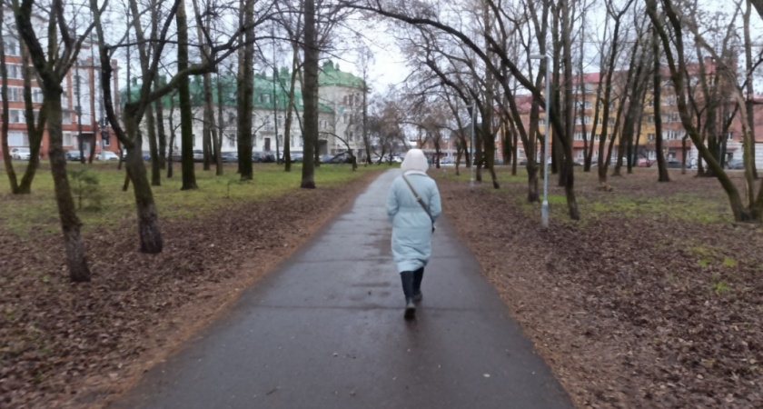 Эти 8 вещей никогда нельзя делать публично - вы станете изгоем: мудрый совет психолога