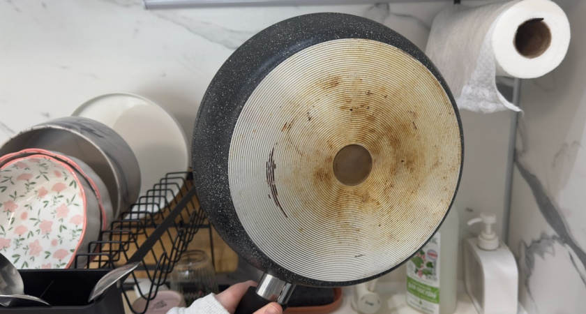 Этот продукт нельзя готовить на чугунной сковородке: мудрый повар строго-настрого запретил