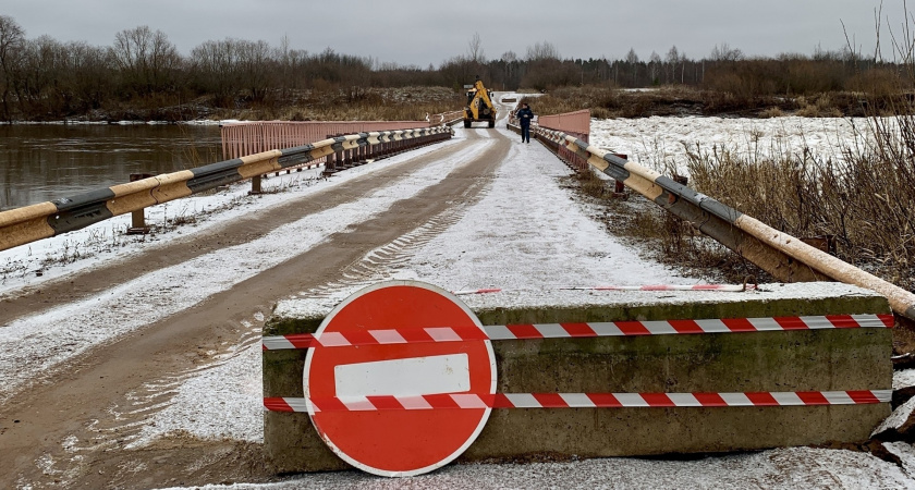 В МЧС России назвали число жителей кирово-чепецкого Каринторфа, отрезанных рекой