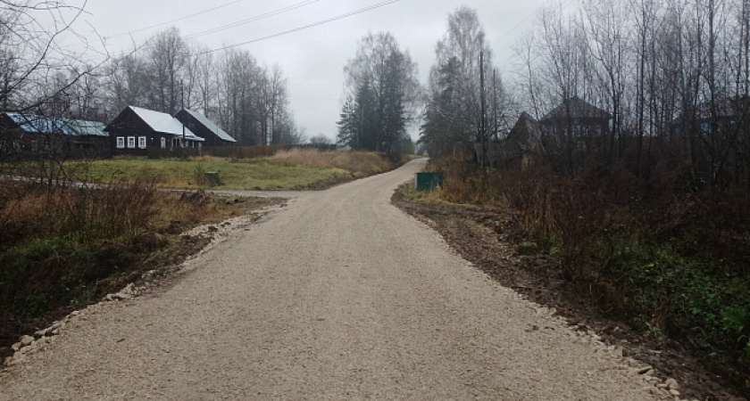 В Пижанском муниципальном округе завершили ремонт центральной дороги