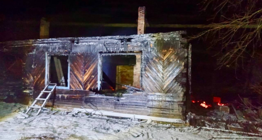 Стало известно, чьи жизни унес страшный ночной пожар под Нолинском