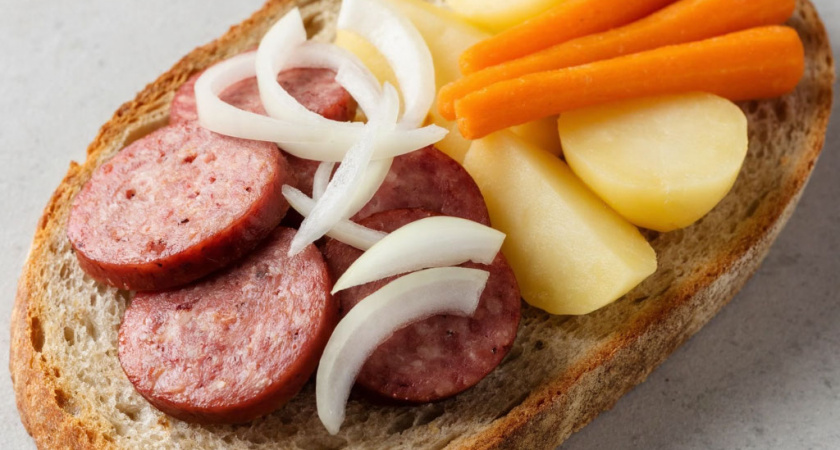 Бутерброды из 90-х готовили и на праздничный стол, а сейчас незаслуженно забыли