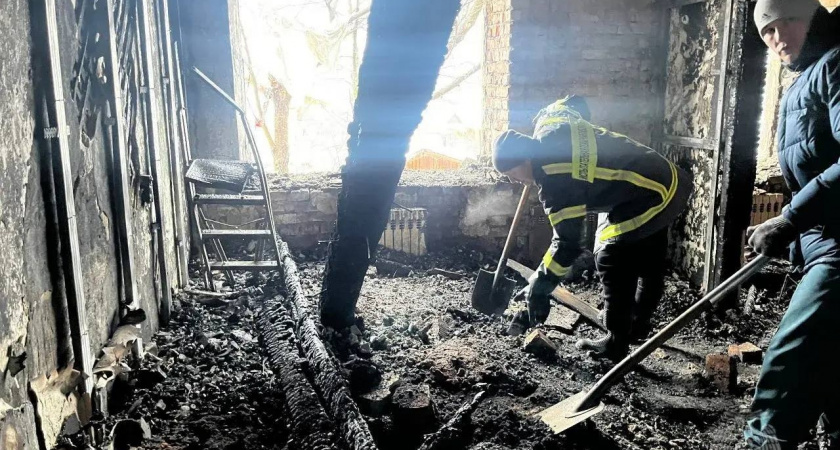 По факту пожара в многоквартирном доме Слободского возбуждено уголовное дело