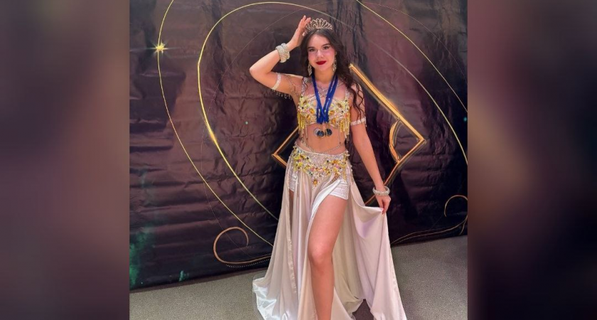 "Для участия в конкурсе заказывали костюм из Египта": 16-летняя чепчанка победила в конкурсе "Кубок Вятки" по восточным танцам 