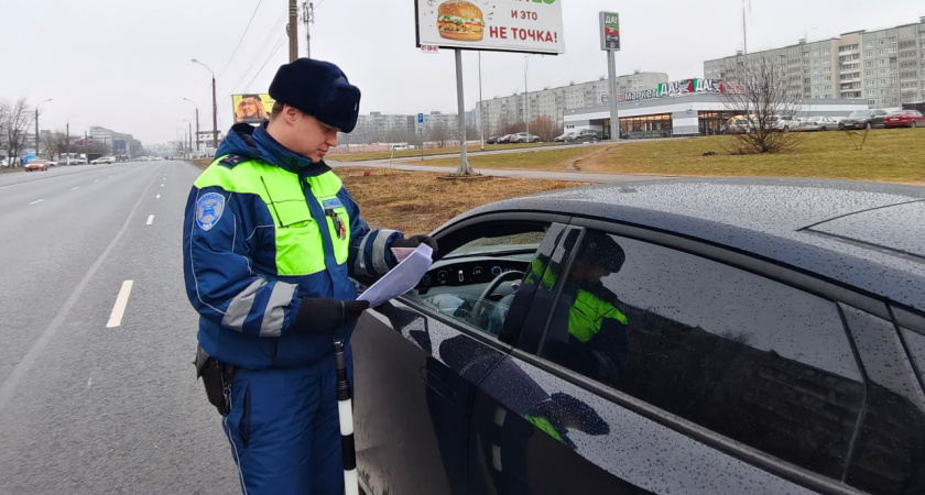 Инспектор ДПС просит запись с видеорегистратора? Не ведитесь — вот где большинство водителей попадается