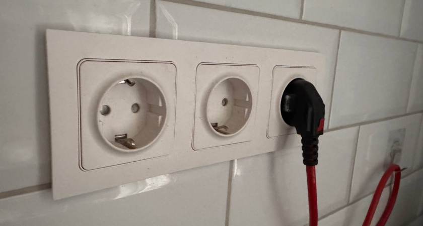 Эти три устройства в квартире нельзя отключать от розетки ни при каких условиях: запомните раз и на всю жизнь