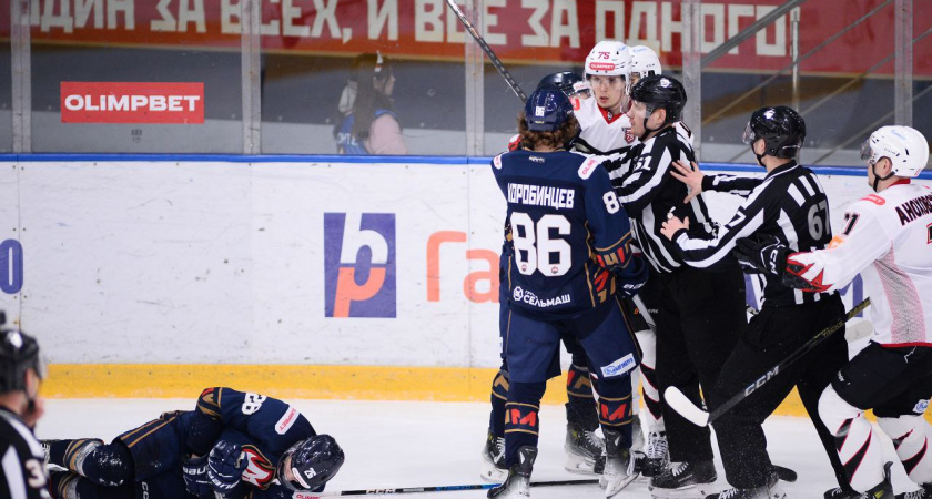 Кирово-чепецкая "Олимпия" завершает год поражением от "Омских Крыльев"