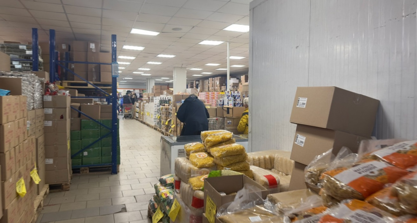 Сходила с "Светофор" перед праздниками - вот что удалось урвать, точно пригодится на стол. Делюсь списком 