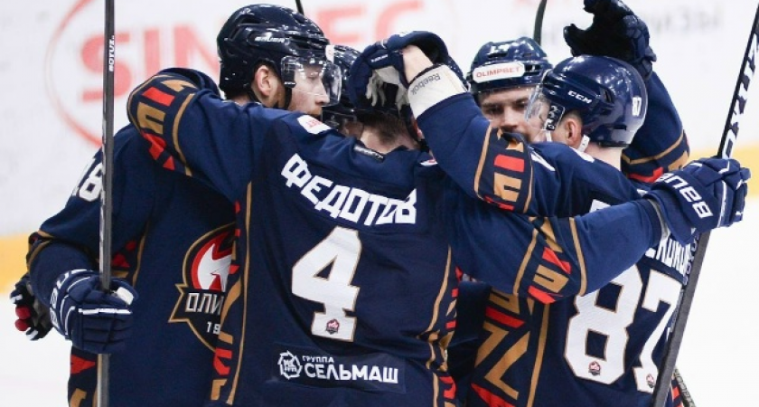 Чепецкая "Олимпия" уступила одному из лидеров ВХЛ во время домашнего матча 