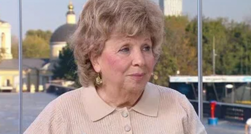 Что женщина понимает с годами: стихотворение Ларисы Рубальской, в котором — вся мудрость прожитых лет