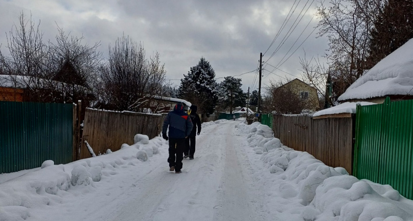 Переехал в деревню и понял, почему земля не прокормит. После 50 лет все сбегают обратно в "бетонные клетки"