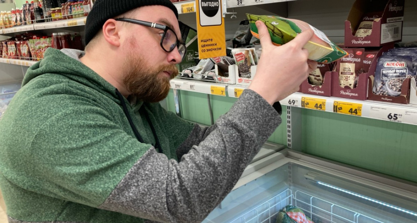 Узнала, почему мясо некоторых куриц желтое - о таком и подумать не могла