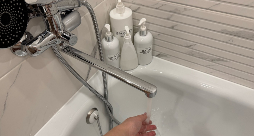 Если пожелтели швы в ванной - 1 средство, которое решило проблему раз и навсегда. Хозяева, запоминайте 