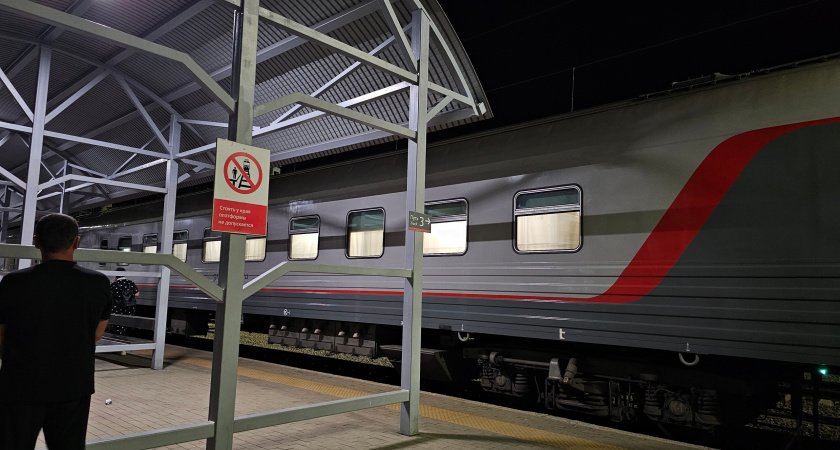 Как определить, какую дверь откроет проводник - что такое рабочий и нерабочий тамбур