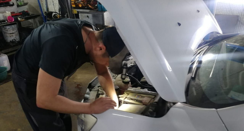 Как часто японцы меняют масло в двигателе авто, и почему у нас так не делают: рассказываю