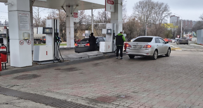 Нельзя заправлять бак "под завязку" - и вот почему. 5 скрытых опасностей, о которых никогда не расскажут на АЗС