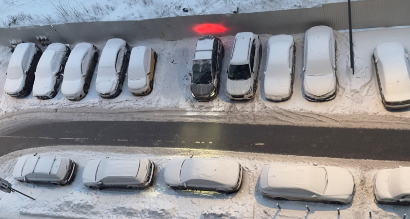 Избавляюсь от запотевших стекол в авто за минуту: слесарь раскрыл трюк, который не стоит ни копейки