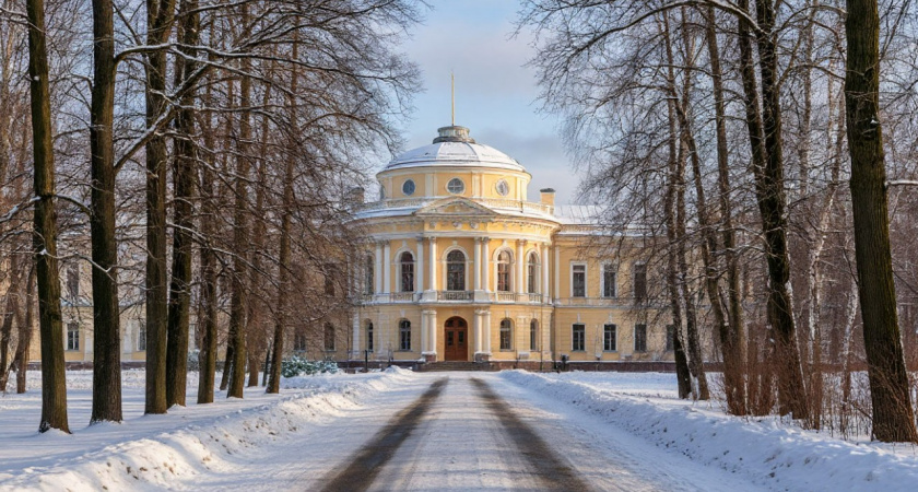 Прекрасный российский городок - аккуратные постройки, ровные дороги, зеленые парки: чем дальше от Москвы, тем лучше
