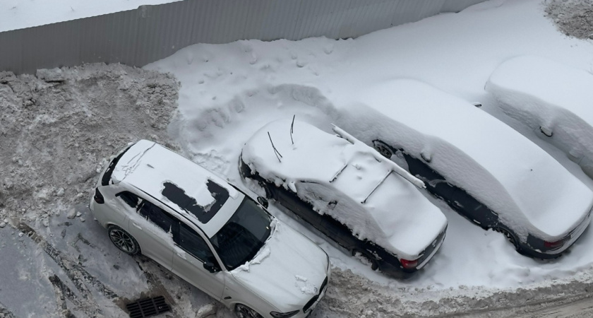 Надо ли поднимать дворники на авто зимой - запомните раз и на всю жизнь