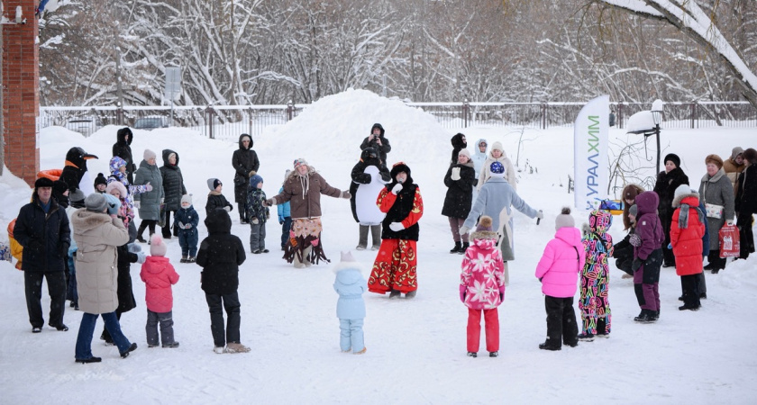 При поддержке "Уралхима" в Кирово-Чепецке прошли новогодние праздники "Елка в каждый двор"