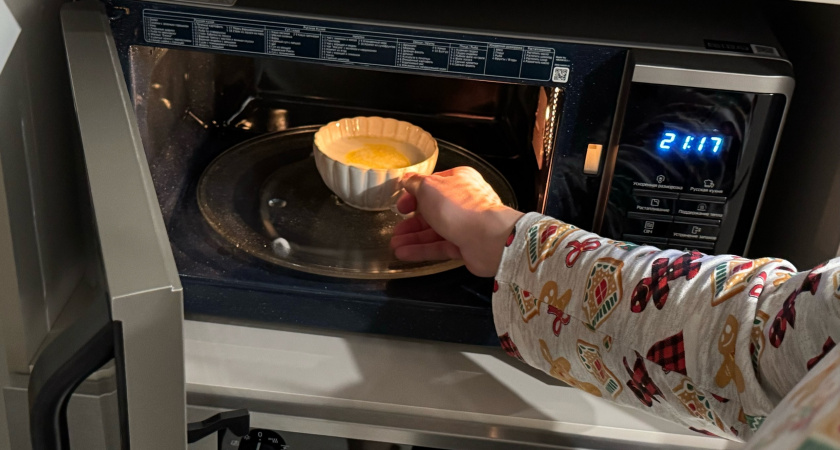  Названы 7 продуктов, которые никогда нельзя разогревать в микроволновке