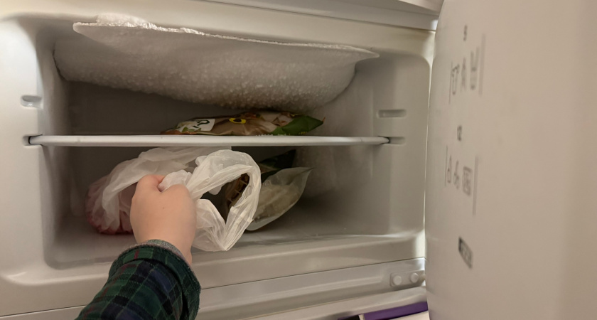 Черный список для морозилки: 10 продуктов, которые никогда нельзя там хранить - испортятся за мгновенье