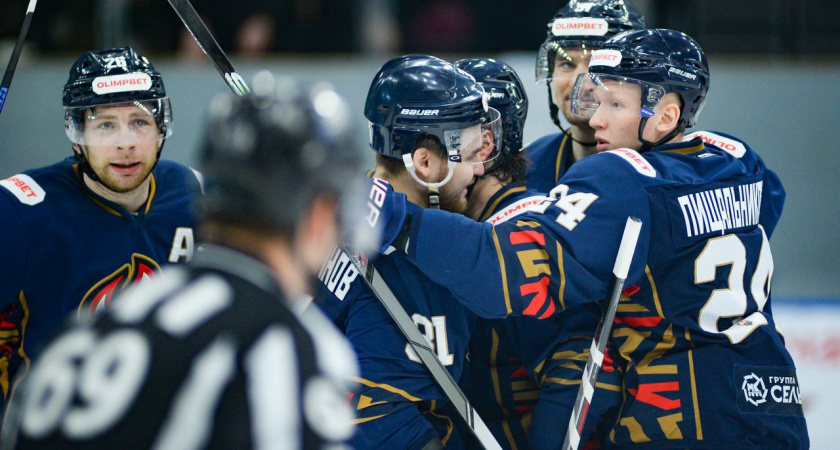 В первом в году домашнем матче кирово-чепецкая "Олимпия" выиграла по буллитам