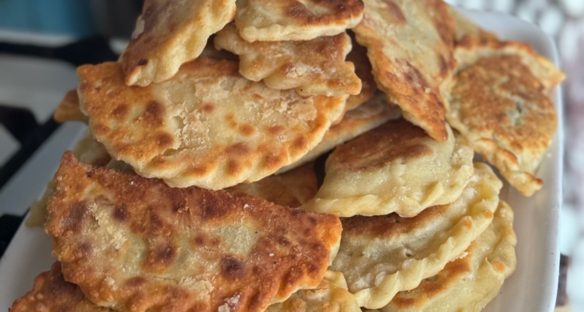 Как приготовить чебуреки почти по ГОСТу, только еще вкуснее