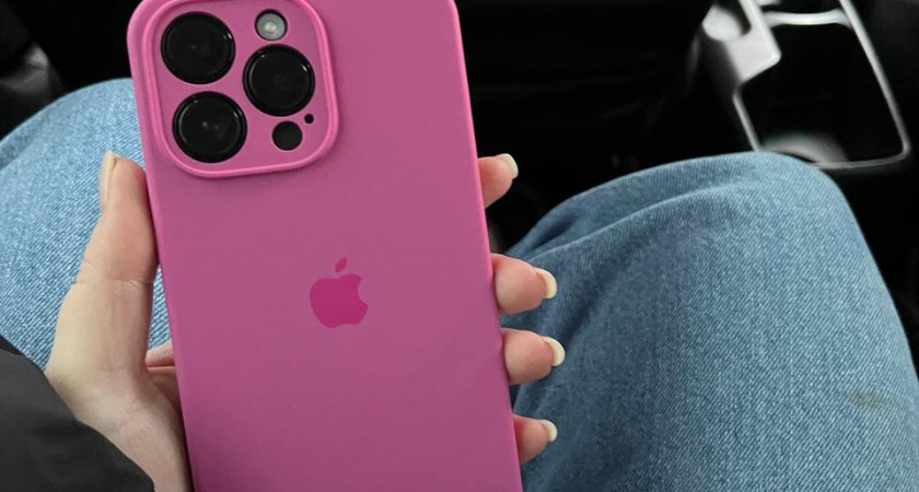 Знакомый продавец рассказал, стоит ли покупать телефон с витрины: запомните раз и навсегда