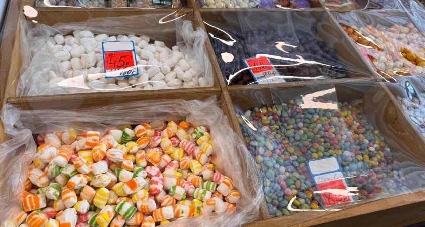 Бывшие сотрудники "Магнита" рассказали, почему нельзя никогда покупать конфеты на развес